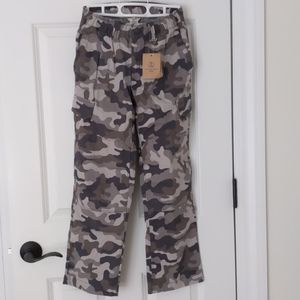 NWT - Camo print cargo pants - size 10